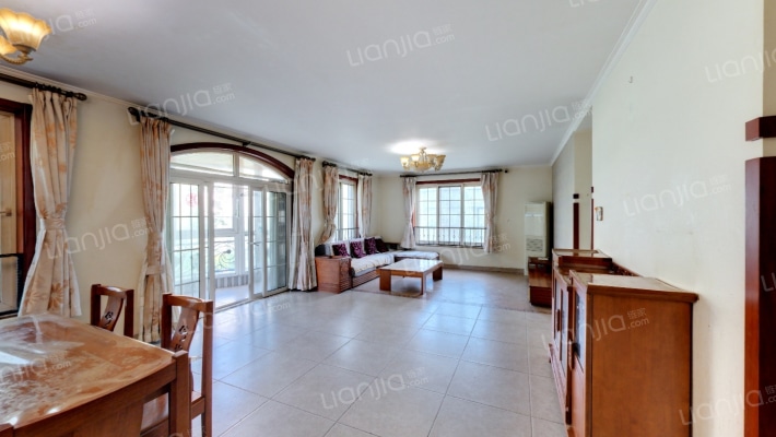 枫丹丽舍二手房实景图