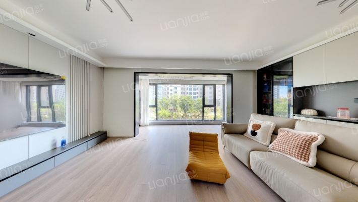 观湖春天二手房实景图