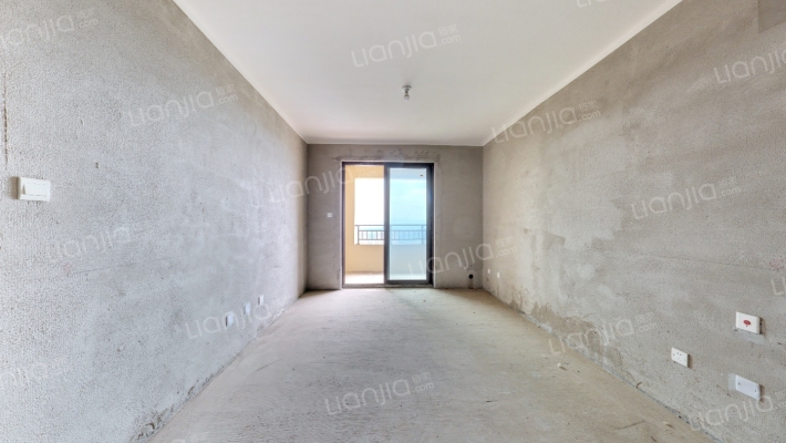 亚新溱水府二手房实景图