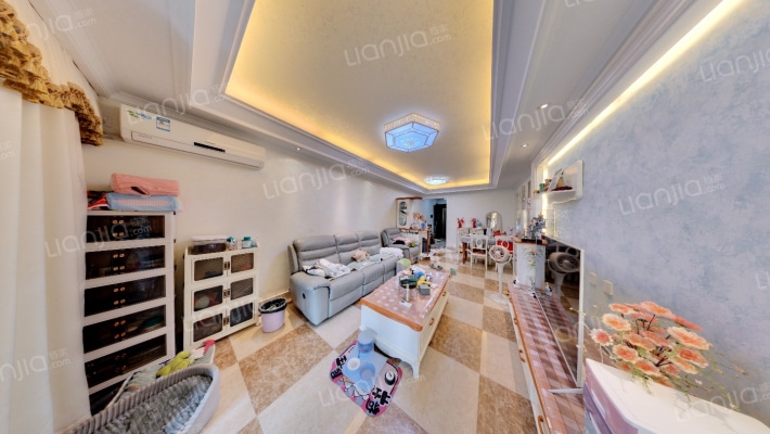 万科翡御郡府二手房实景图