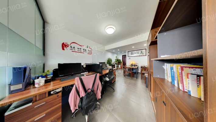 风临国际东座二手房实景图