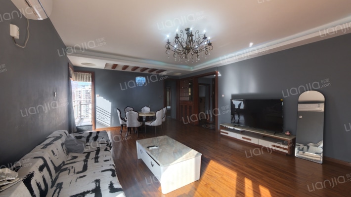 云顶翠峰三期二手房实景图