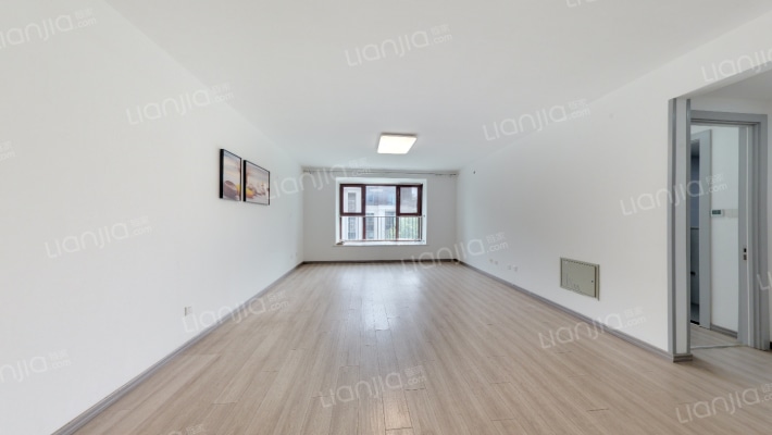 世华龙樾四期二手房实景图