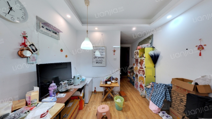 融信孔雀蓝轩二手房实景图