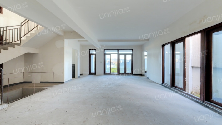 绿城两江御园蔷薇园二手房实景图