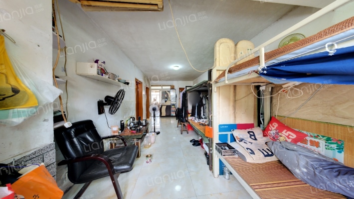 通讯小区二手房实景图