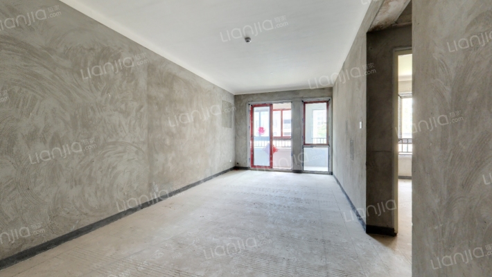 奥园金樾山二手房实景图