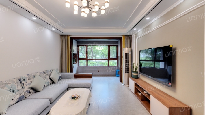 天成铂悦二手房实景图