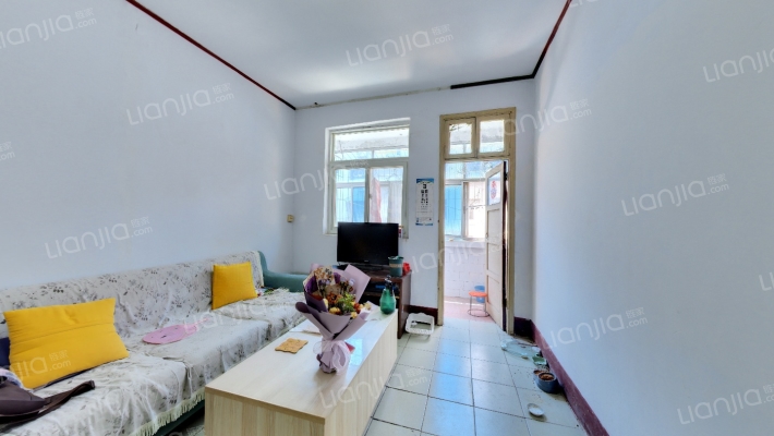 黄河路83号院二手房实景图