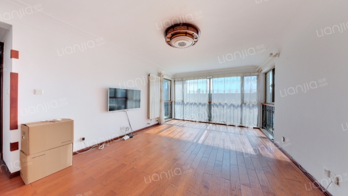 山水名园四期二手房实景图