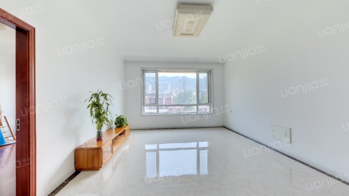 首开铂郡二手房实景图