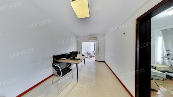 新西部医药交易大厦二手房实景图