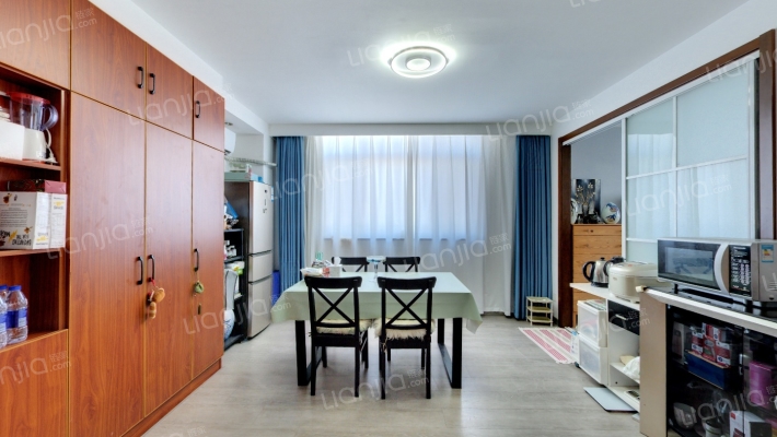 英雄大厦二手房实景图