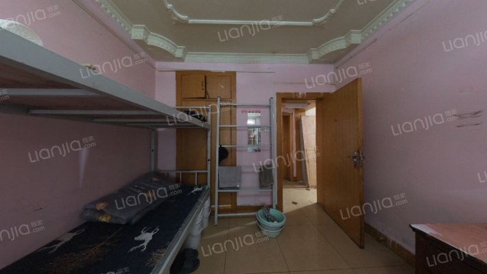 弓背街24号院二手房实景图