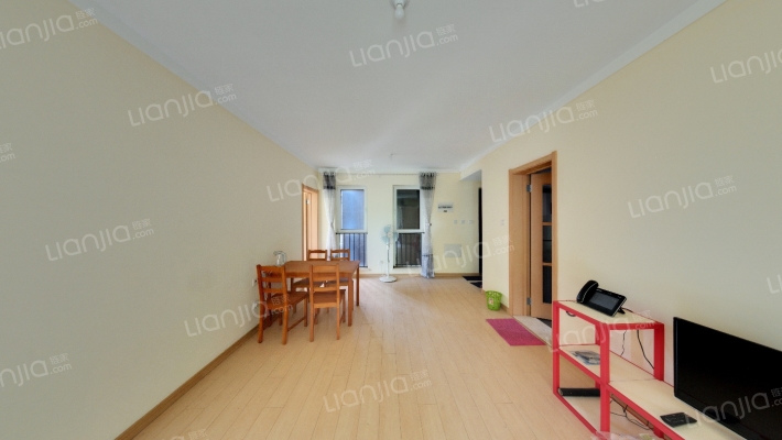 青岛小镇岚山二手房实景图