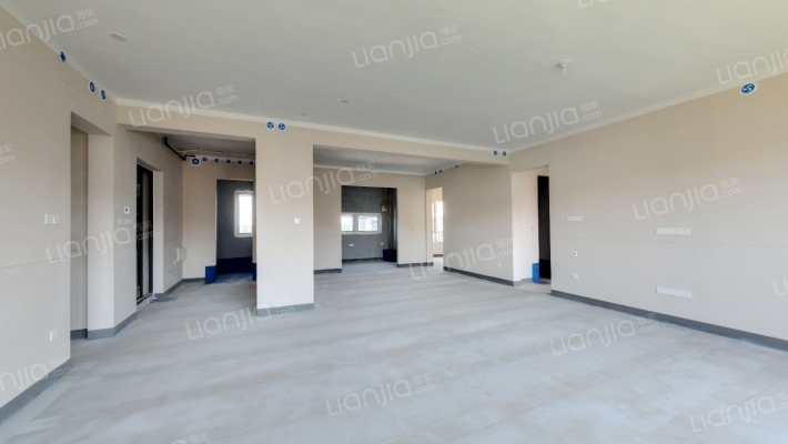 鸿园银杏苑二手房实景图