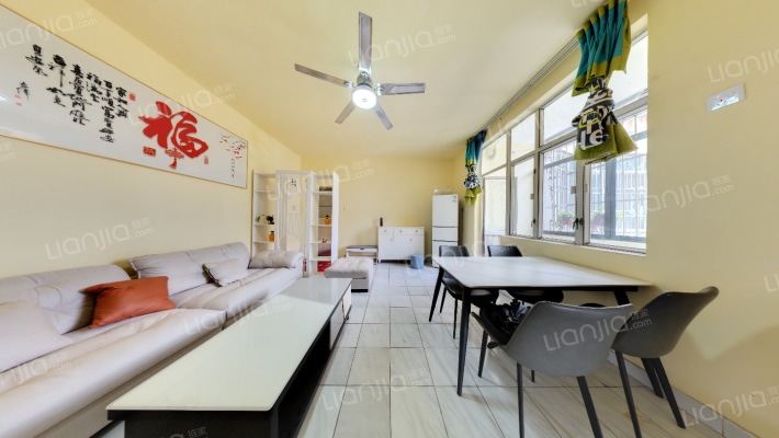 银田花园二手房实景图