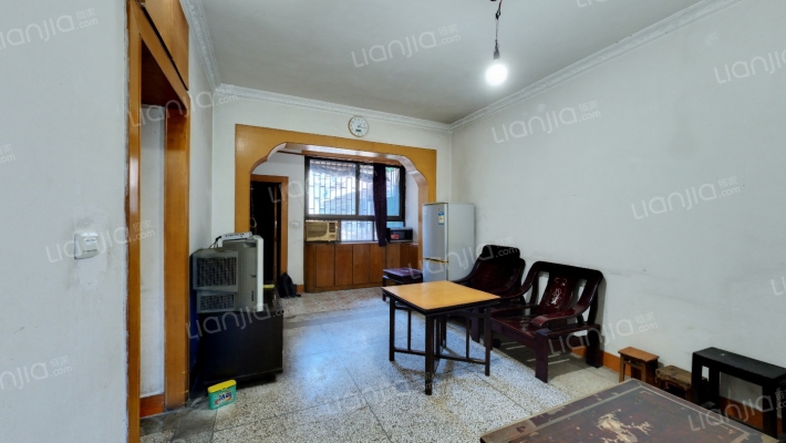 红球坝社区二手房实景图