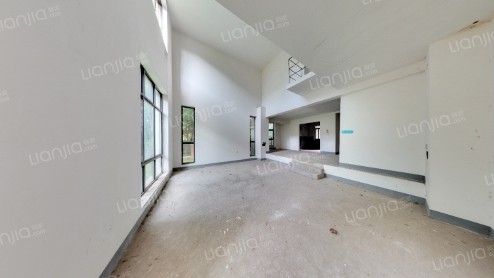 维多利亚D区二手房实景图