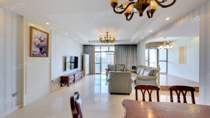 龙湖水晶郦城励苑二手房实景图