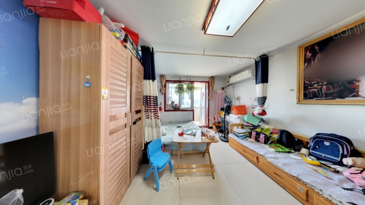 郑王坟212号院二手房实景图