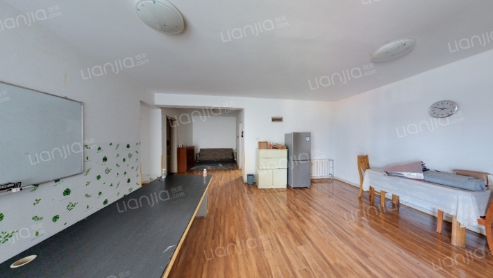 红专路生活小区(南小院)二手房实景图