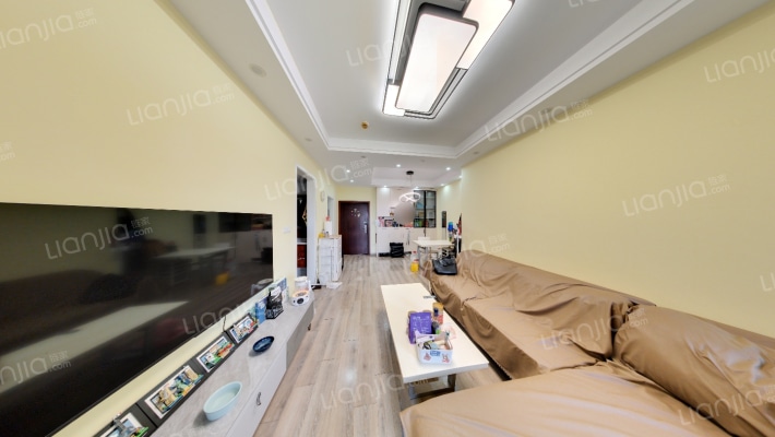 鲁能城中央公馆三期二手房实景图