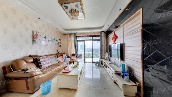 蔚蓝时光二手房实景图