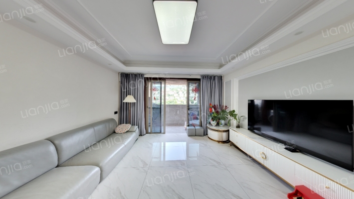 庆隆南山高尔夫国际社区叠滟岭二期二手房实景图