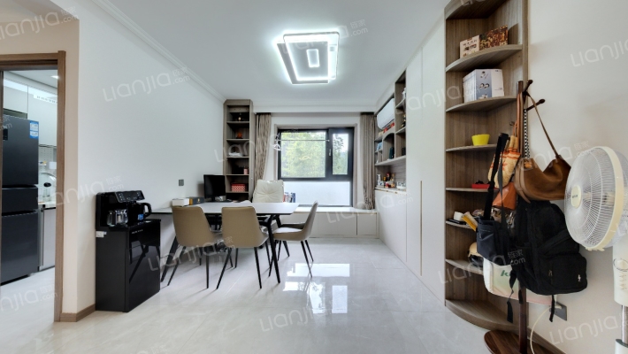 尚品格蓝二手房实景图