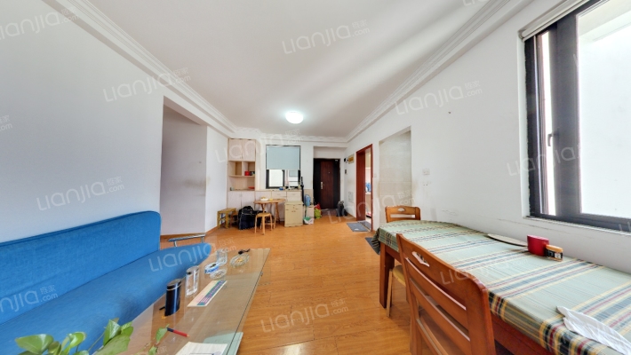 秀里华庭二手房实景图