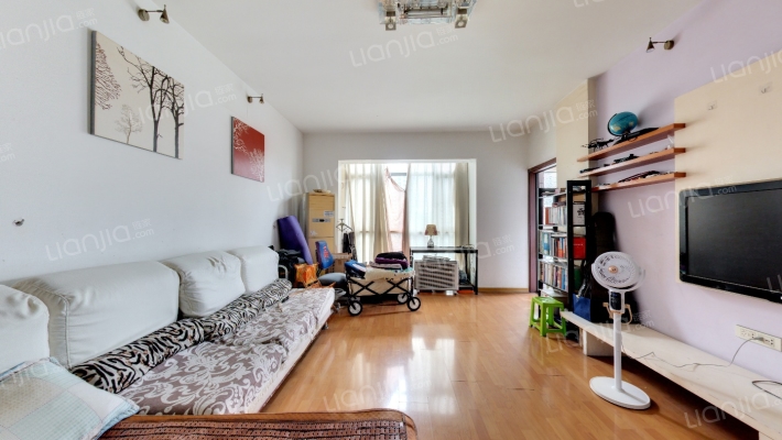 云满庭C区二手房实景图