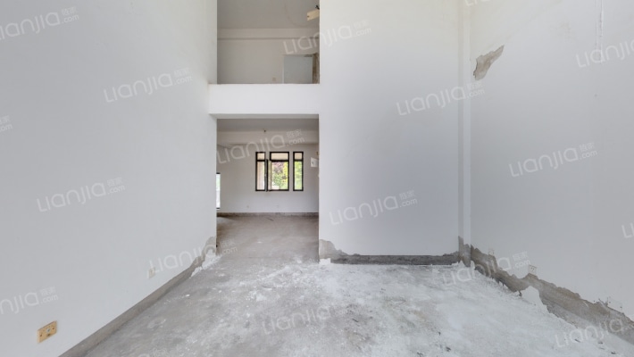 首府136栋二手房实景图