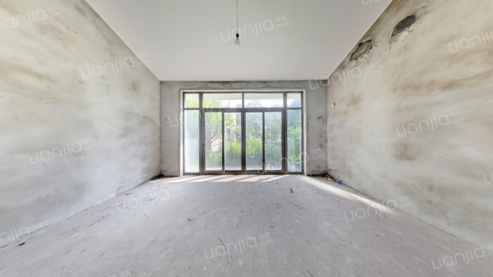 水晶湖畔三千院二手房实景图