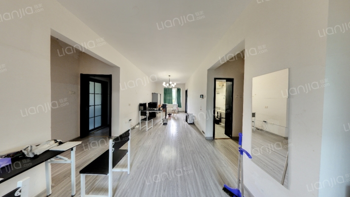 融湖景苑二手房实景图