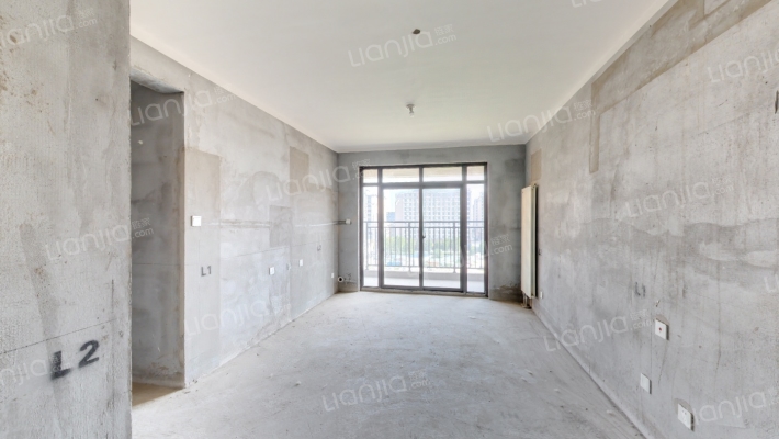 中建雲臻苑二手房实景图