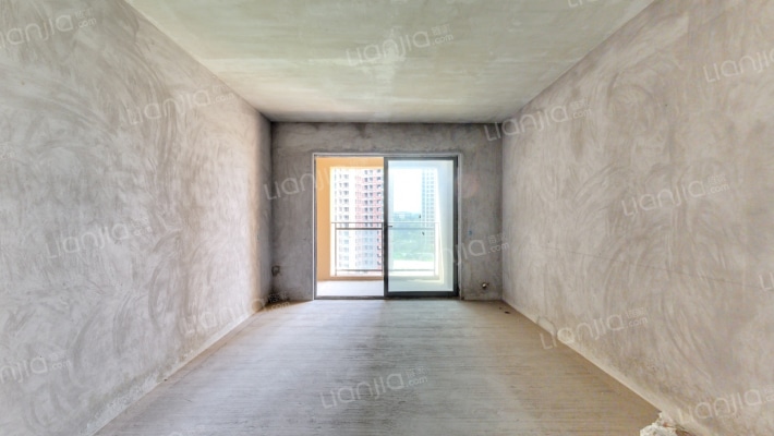 李子湖畔二手房实景图