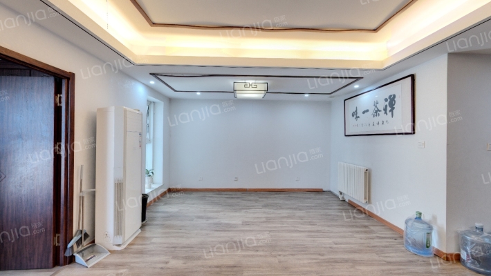 五征财富中心二手房实景图