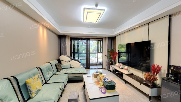 万科翡翠国宾C地块二手房实景图