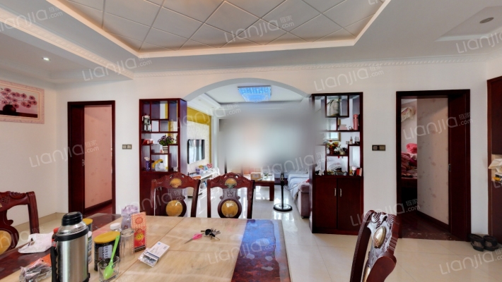 新东社区二手房实景图