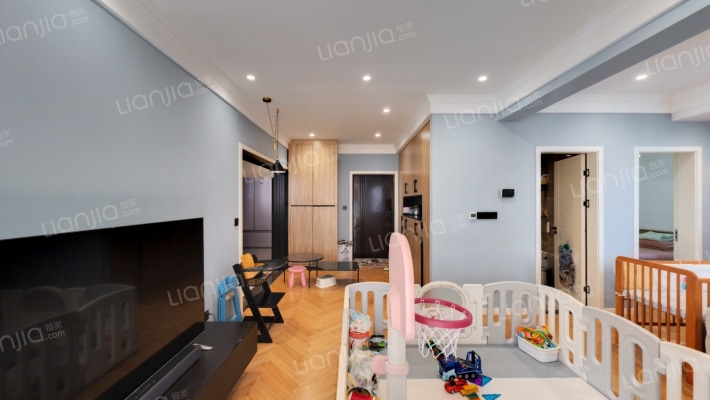 保利江上明珠乐园二手房实景图