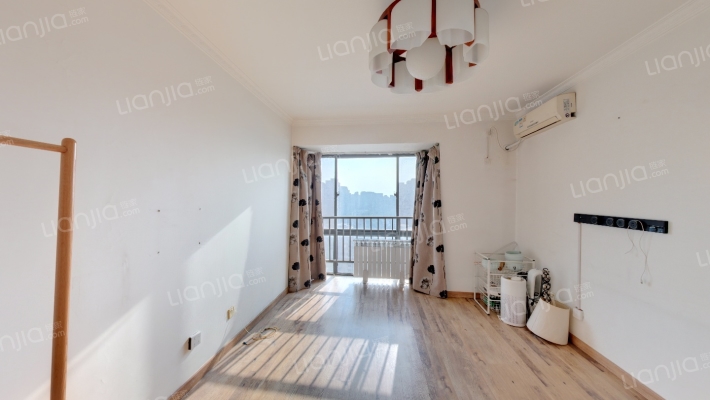 西市佳园二手房实景图