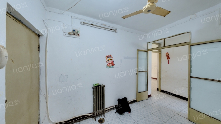 红波西里二手房实景图