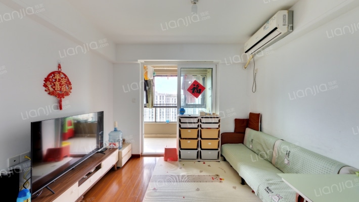 雍荣华庭东区二手房实景图