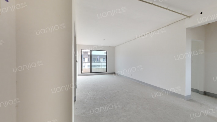 天润西麓府二手房实景图