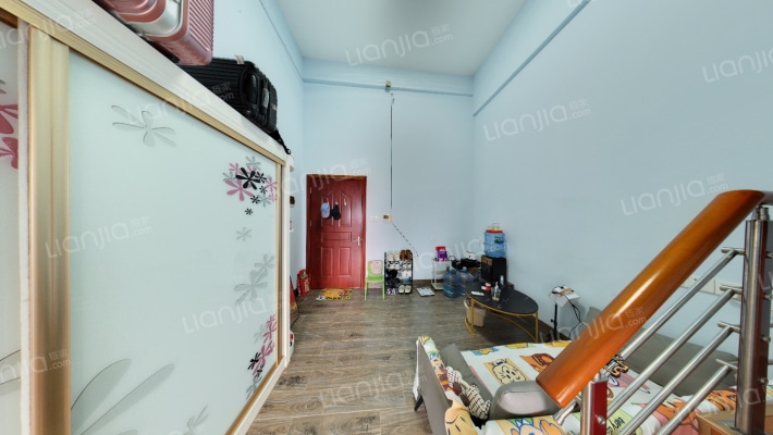 保捷广场二手房实景图