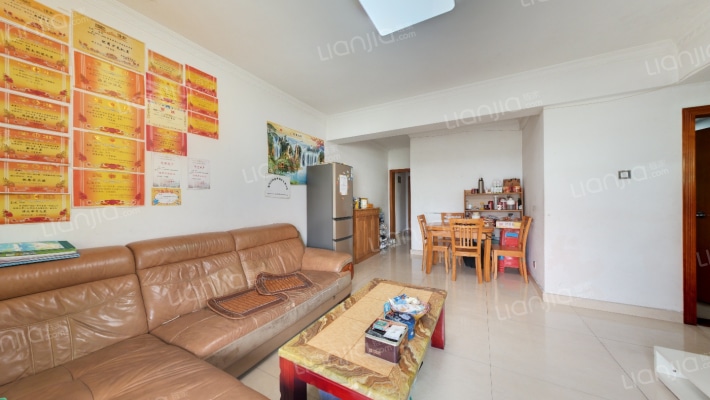 颂雅苑二手房实景图