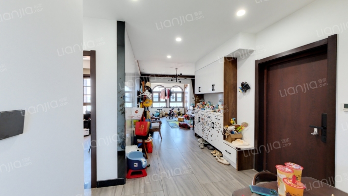 天津华侨城寄湖苑二手房实景图