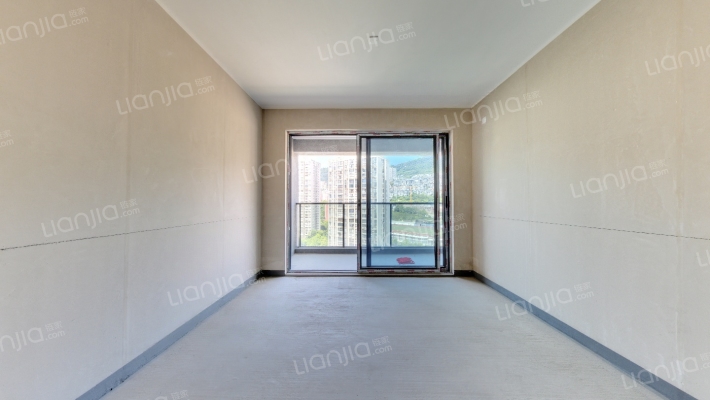 海成长江天玺二手房实景图