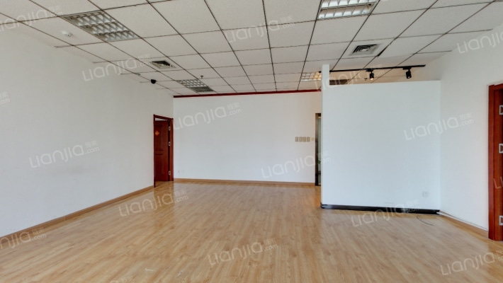 亿达广场二手房实景图